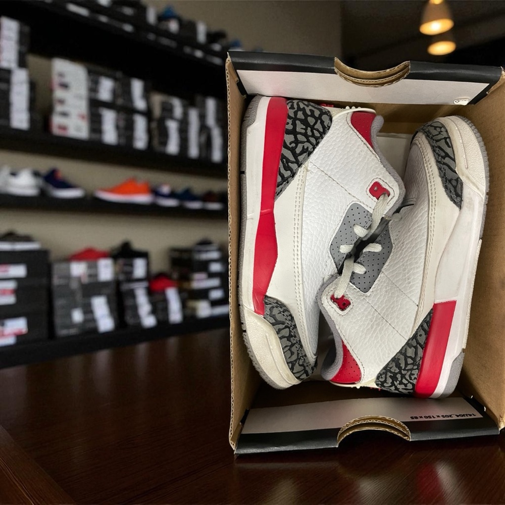 (SOLD) Boys Jordan Retro 10c Sneakers